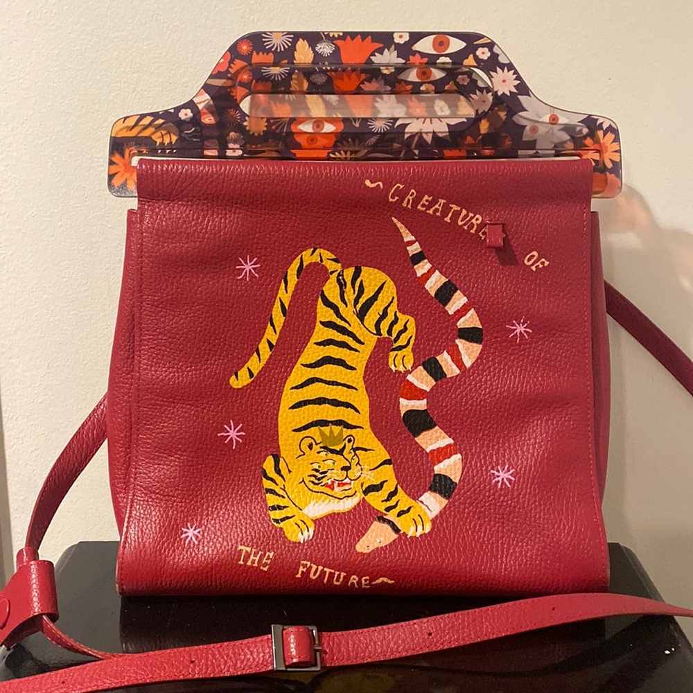 Min & Mon Manuel Crossbody Plastic Handle